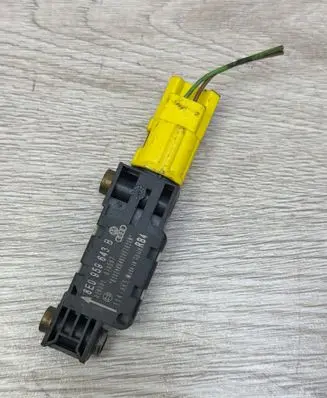 Audi A4 S4 B7 8E 8H Airbag deployment crash/impact sensor 8E0959643B 070507 020391