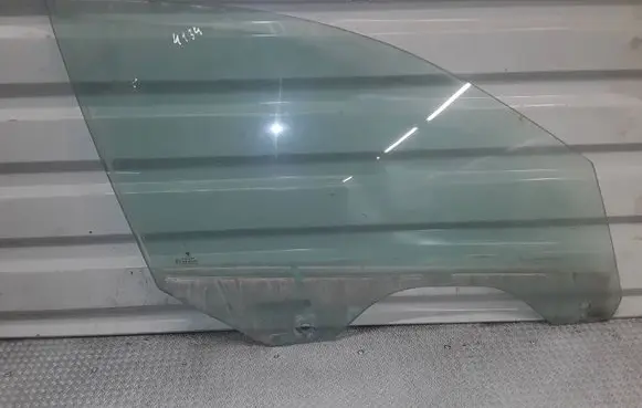 BMW 7 E65 E66 Front door window glass four-door