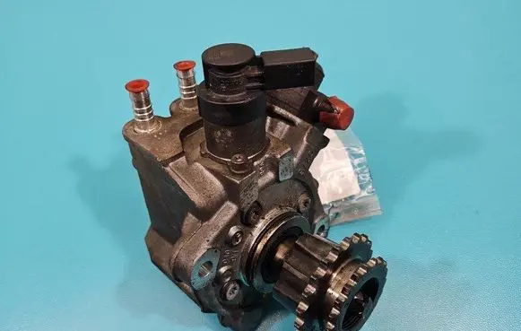 Fuel injection high pressure pump