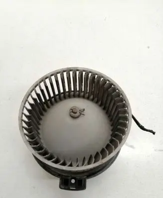 Mitsubishi Pajero Sport I Heater fan/blower 194000