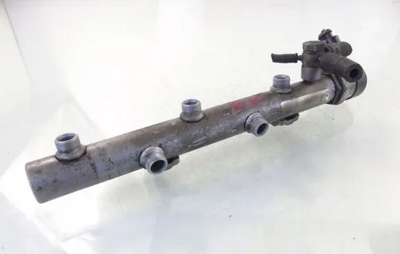 Audi Q7 4L Fuel main line pipe 059130090AG
