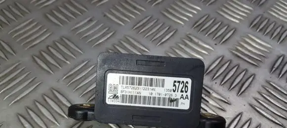 Opel Insignia A ESP acceleration yaw rate sensor 13505726 BF31H111AN