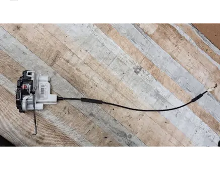 Fiat 500 Front door lock A071875 68194740AA C389312