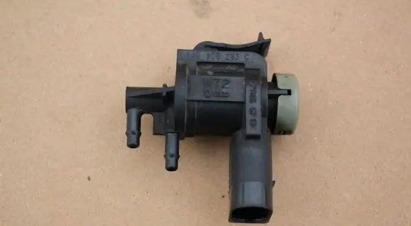 Audi A4 S4 B8 8K Turbo solenoid valve 1J0906283C