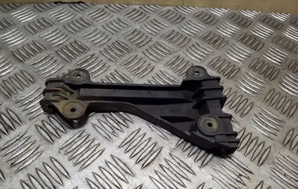 Audi A6 S6 C4 4A Front bumper mounting bracket 4A0807284A