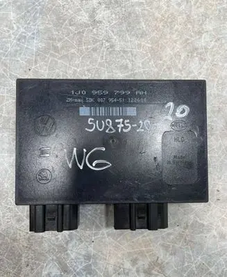 Volkswagen Golf IV Comfort/convenience module 1J0959799