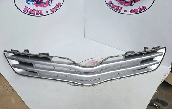 Toyota Verso Front grill 531110F070