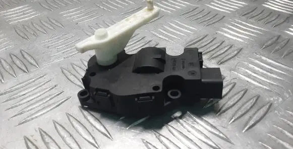 Jaguar F-Pace Air flap motor/actuator EFB497