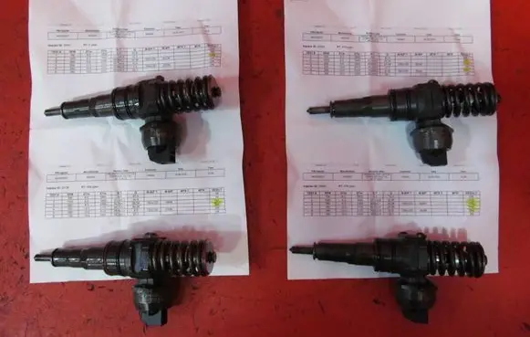 Seat Ibiza III (6L) Fuel injector 038130073AJ 414720037