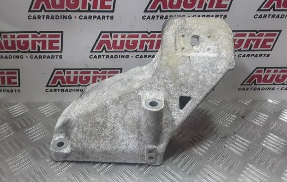 Land Rover Range Rover L322 Engine mounting bracket AH226061AA