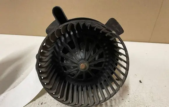 Peugeot 307 Heater fan/blower H1520 PF2A27928