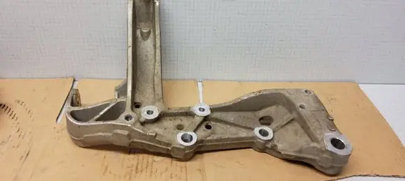 Skoda Octavia Mk2 (1Z) Front lower control arm/wishbone 1K0199296F