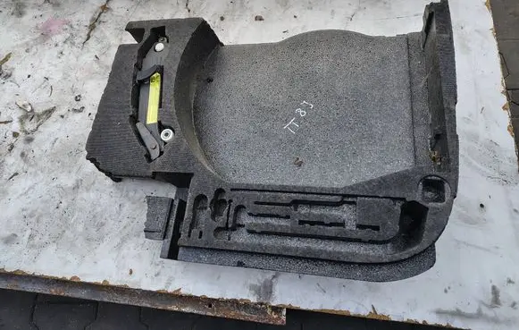 Audi TT TTS Mk2 Other trunk/boot trim element 8J0864501
