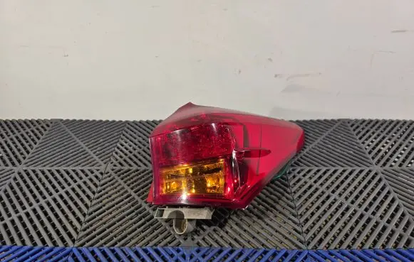 Toyota Auris E180 Rear/tail lights 583022 02267