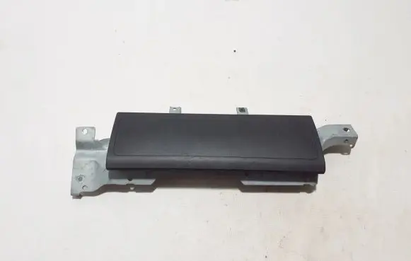 Volkswagen Touareg II Knee airbag 7P1880841