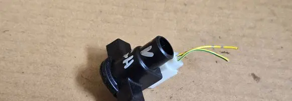 Mazda 6 Interior temperature sensor K7570TA01