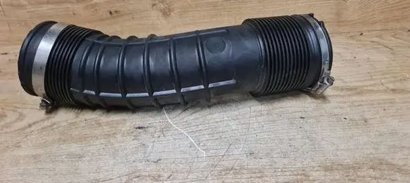 Air intake hose/pipe