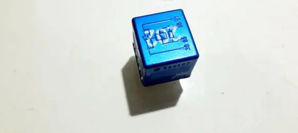 Audi A6 S6 C5 4B Other relay 8a0951253