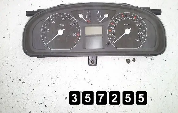 Renault Laguna II Speedometer (instrument cluster) 8200170314
