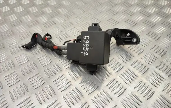 BMW 2 F45 Coolant fan relay 6801514 9198302