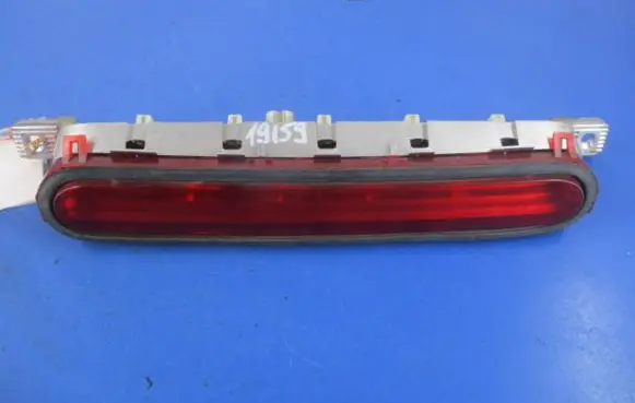 Toyota Corolla Verso E121 Boot/trunk interior light 81570-0F011