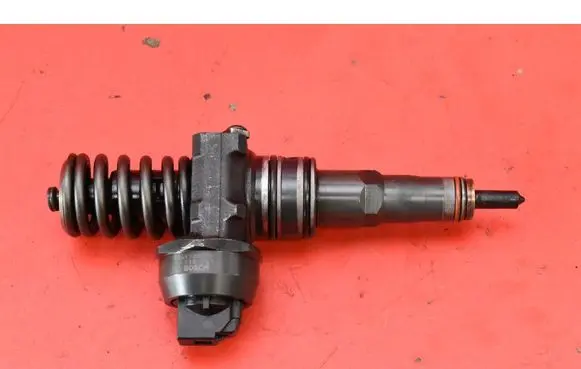 Audi A4 S4 B6 8E 8H Fuel injector 038130073BA