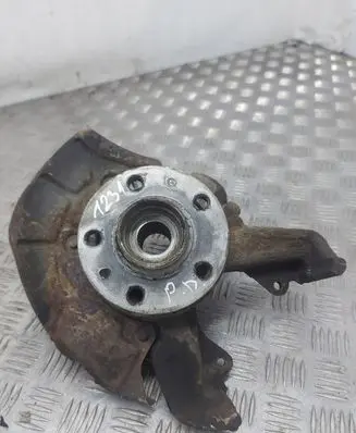 Audi A3 S3 8L Front wheel hub