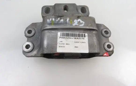 Volkswagen Golf V Gearbox mounting bracket 1K0199555