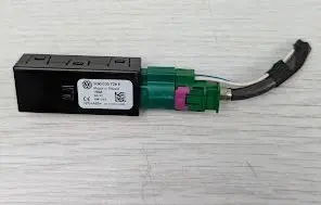 Volkswagen Golf VII USB socket connector 5Q0035726E