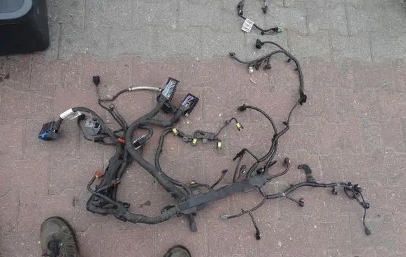 Opel Mokka Engine installation wiring loom 42334876