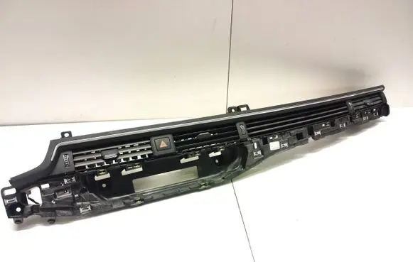 Audi A5 Dash center air vent grill 8w1820902d 919JN 81033LL