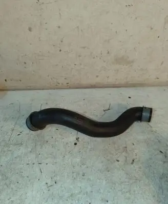 Mercedes-Benz C AMG W204 Engine coolant pipe/hose A2045011582