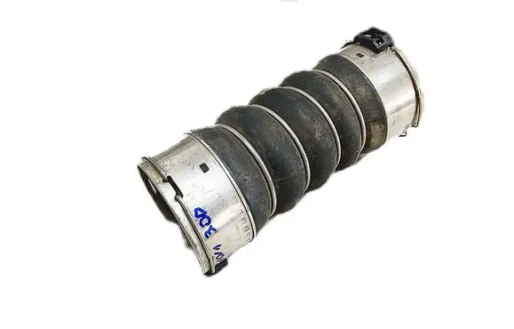 Intercooler hose/pipe
