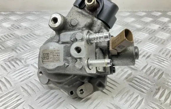 Fuel injection high pressure pump