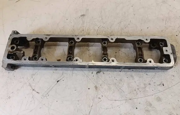 Citroen C5 Camshaft holder 9645107110