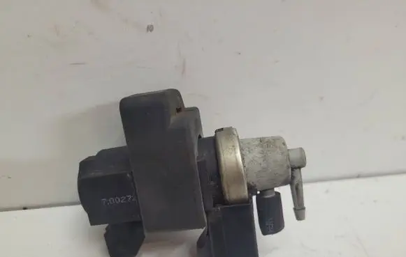 KIA Sportage Turbo solenoid valve 394502A600