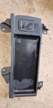 BMW 5 E39 12 V Socket (front) 51168159694