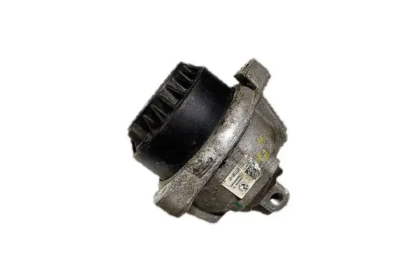 Engine mount bracket