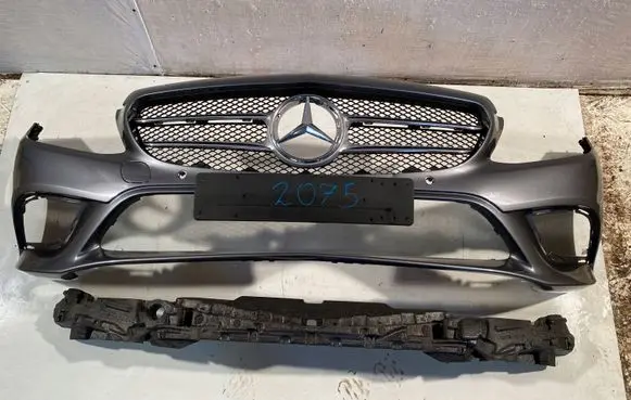 Mercedes-Benz C W205 Front bumper