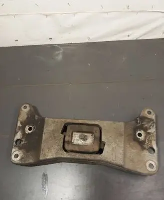 BMW 7 F01 F02 F03 F04 Gearbox mounting bracket 6777613