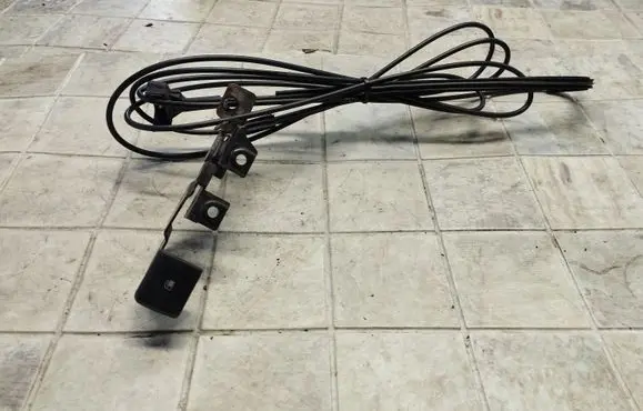Skoda Fabia Mk1 (6Y) Fuel cap flap release cable 6Y1827611A