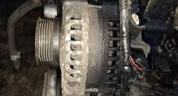 Ford Focus C-MAX Generator/alternator 