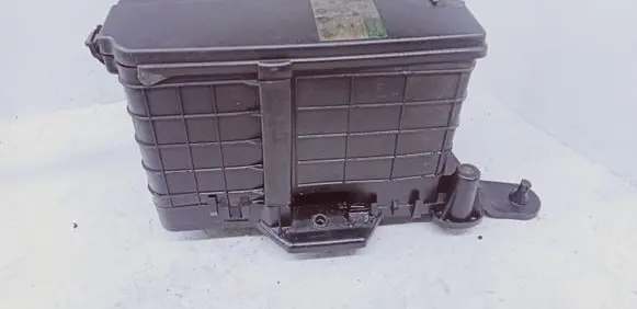 Battery box tray