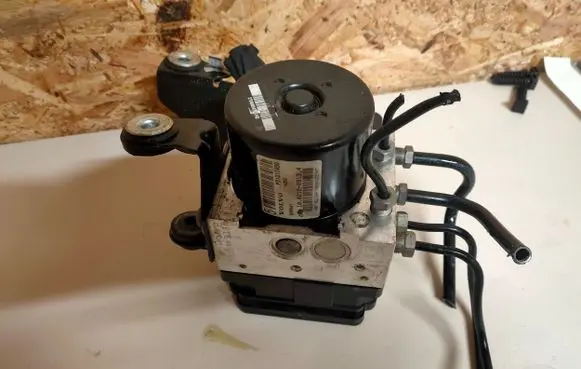Volvo V60 ABS Pump 31317450