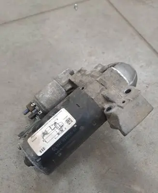 BMW X3 F25 Starter motor 8515900 0001148020