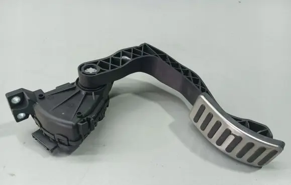 Volkswagen Phaeton Accelerator throttle pedal 3D1721503N