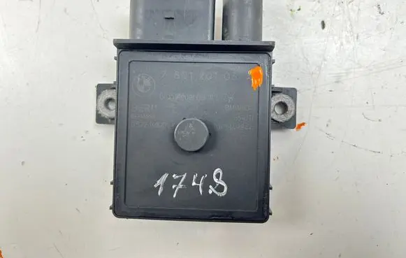 BMW X5 E53 Glow plug pre-heat relay 7801201
