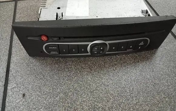 Renault Laguna II Radio/CD/DVD/GPS head unit 8200483748