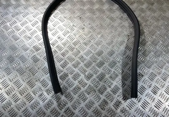 Volvo S60 Engine bonnet/hood sound/heat insulation 