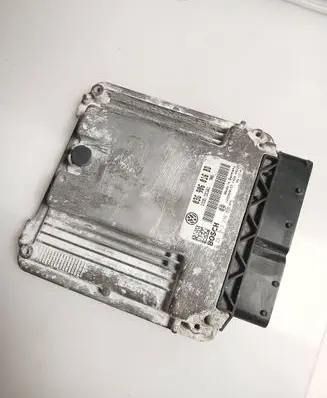 Skoda Octavia Mk2 (1Z) Engine control unit/module 03G906016BD 1039S08153 0281012236